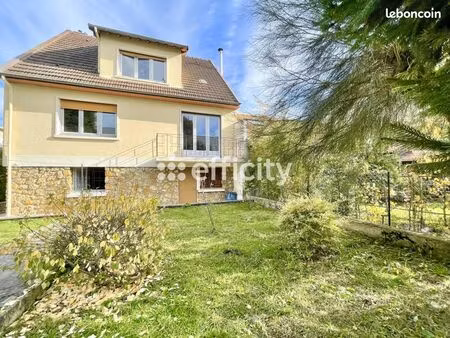 pavillon 5 pièces 188 m²
