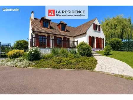 maison 8 pièces 143 m²