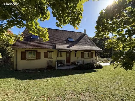 maison 9 pièces 172 m²