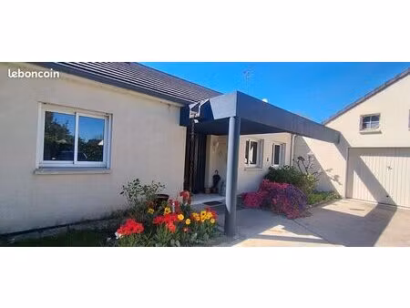 maison plein pied 160 m2 de 5 chambres