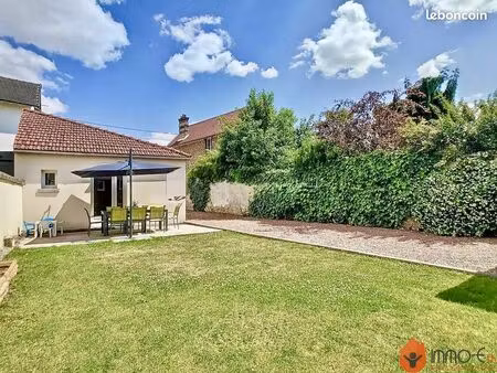 maison 6 pièces 150 m²