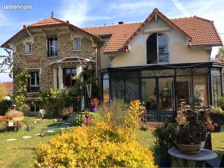 maison 240 m2 terrain 770 m2