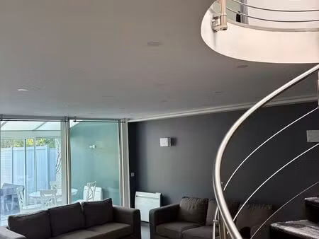maison de 105 m2 dans résidence privée paisible