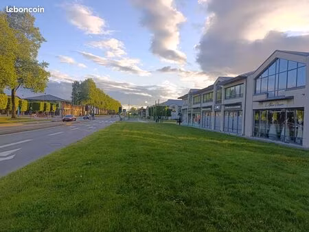 local commercial 220m² serris val d'europe
