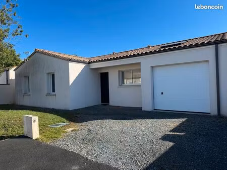 maison plain pied aiffres