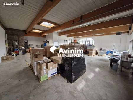 local 300 m² croissy-beaubourg