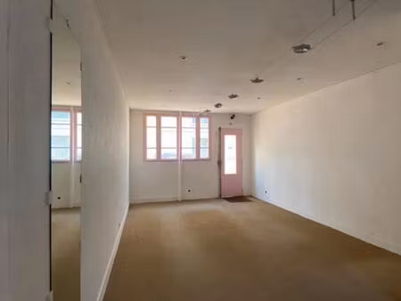 local 28 m² saint germain en laye