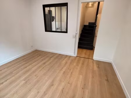 maison de ville individuelle- f3 rénovée