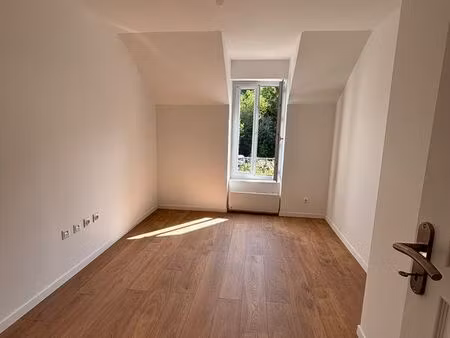 location appartement 2 pièces 32 m² saint-jean-les-deux-jumeaux (77660) 760