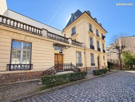 bureaux  hôtel  hôtel 66 m² versailles