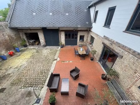 propriété 6 pièces 200 m²