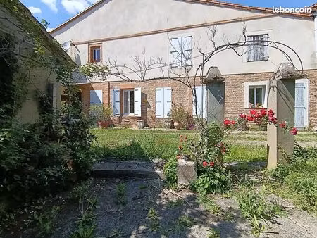 propriété 6 pièces 200 m²