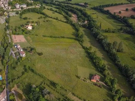 terrain constructible viabilisé 2460 m2