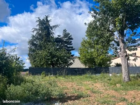 terrain 400 m² denat