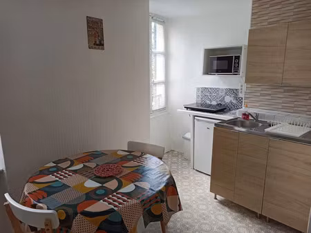location meublée appartement 2 pièces 35 m² à vichy (03200)  450 €