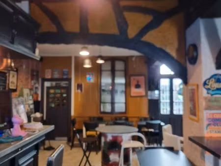bar restaurant