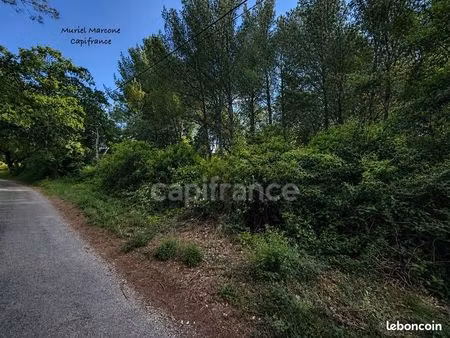 terrain 3 060 m² lauris
