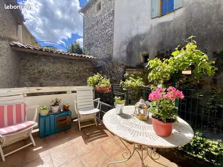 maison de village 4 pièces 60 m²