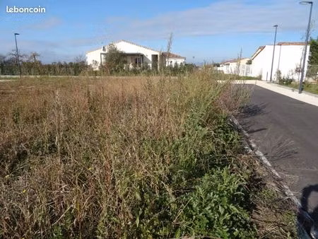 terrain 450 m² grisolles