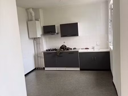 maison t2bis/ t3