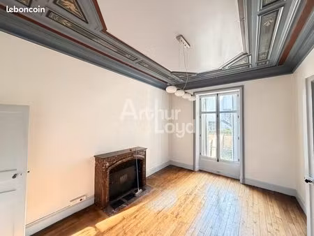 bureaux 208 m² poitiers