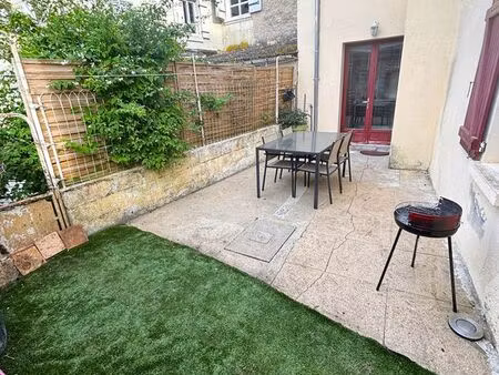 maison ancienne rénovée — prête à habiter