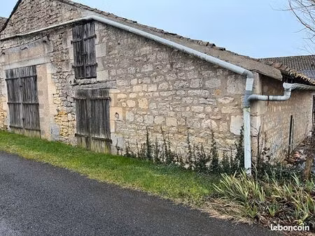 grange de corps de ferme à aménager 169 m2 constructible