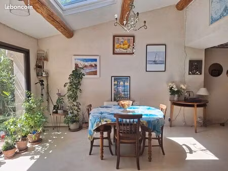 maison de village de caractère – 188 m² – jardin avec piscine – 349 000 vente entre partic