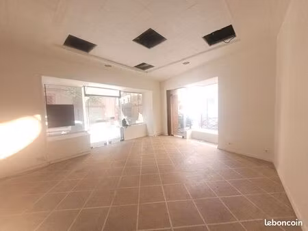 local commercial 152 m² montauban