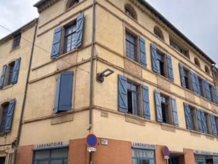 local professionnel - 66m2 - centre ville
