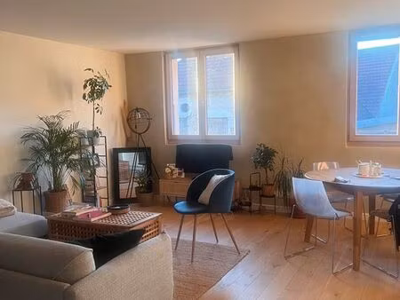t2 en duplex cosy - sous-location 1an