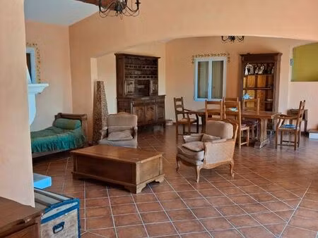 villa avec piscine