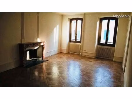 t2 61 m² charme ancien – centre gex – proche genève