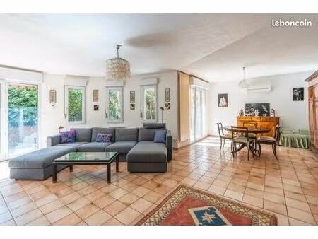 appartement 4 pièces 115 m²
