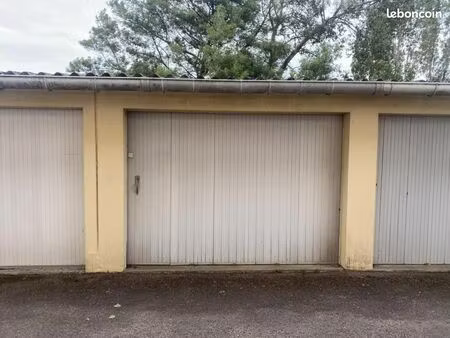garage/box 17 m² les sables d olonne