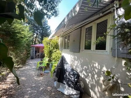 chalet au calme dans résidence fermée