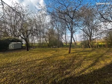 terrain loisirs pêche 600 m2