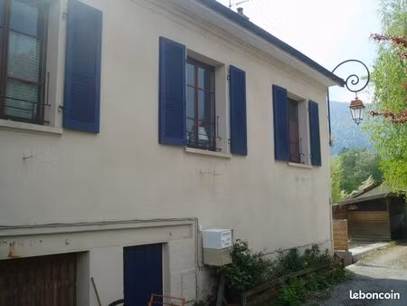 bail mobilité 1 à 10 mois  gex appartement de 90 m2