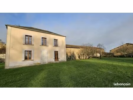 propriété 7 pièces 164 m²