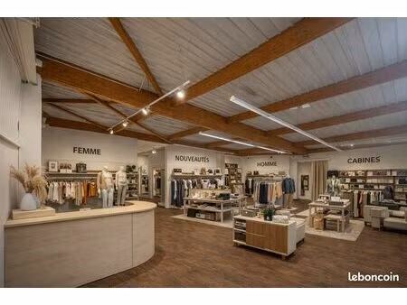 local commercial 734 m² viriat