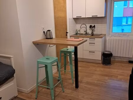 très beau studio à louer
