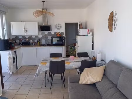 pied à terre face à l'île de ré