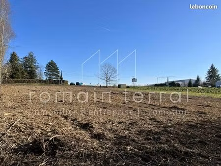 terrain 2400 m² limoges
