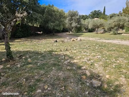 terrain drauignan