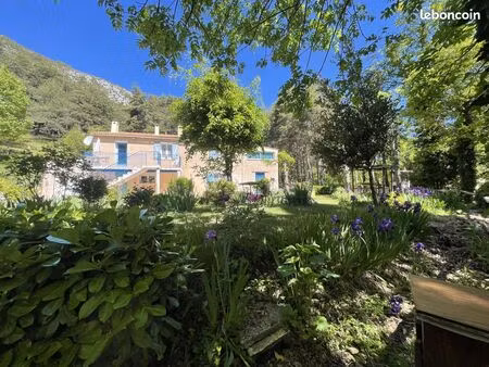villa 6 pièces 114 m²