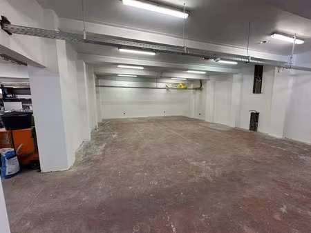 instapklaar  modern en volledig gemeubeld kantoor met magazijnruimte van 120 m² te huur  i