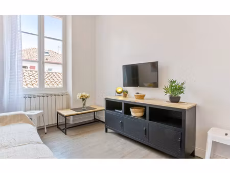 location appartement  33.89 m² t-2 à biarritz  740 €