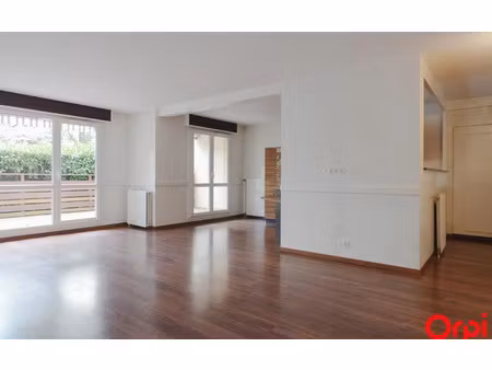 location appartement  m² t-5 à tassin-la-demi-lune  1 700 €