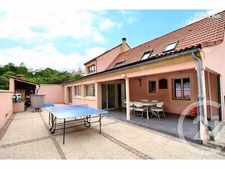 maison 11 pièces 208 m²