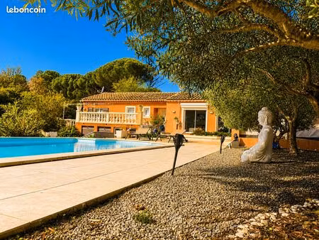 villa 4 pièces avec piscine et vue exceptionnelle